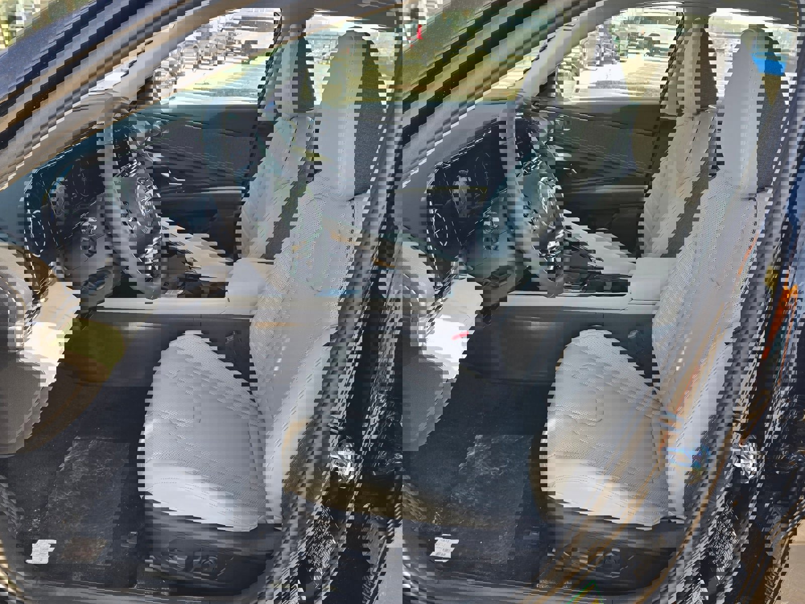 New 2026 Hyundai Elantra Limited image 11