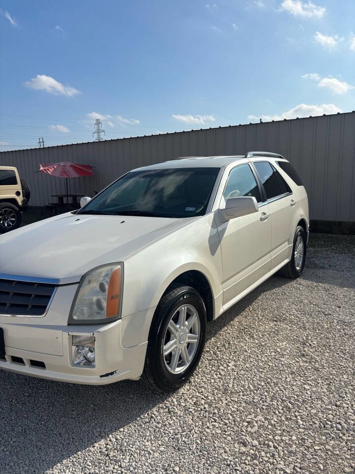 Used 2005 Cadillac SRX w/ Preferred Equipment Group image 1