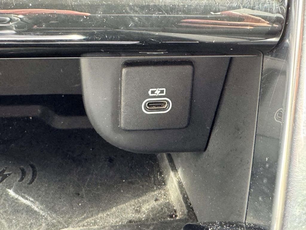 Used 2021 Land Rover Discovery Sport S image 29