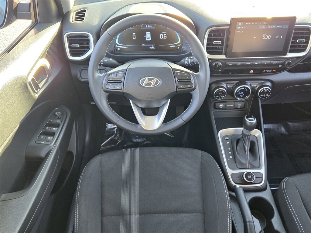 Certified 2024 Hyundai Venue SEL image 13