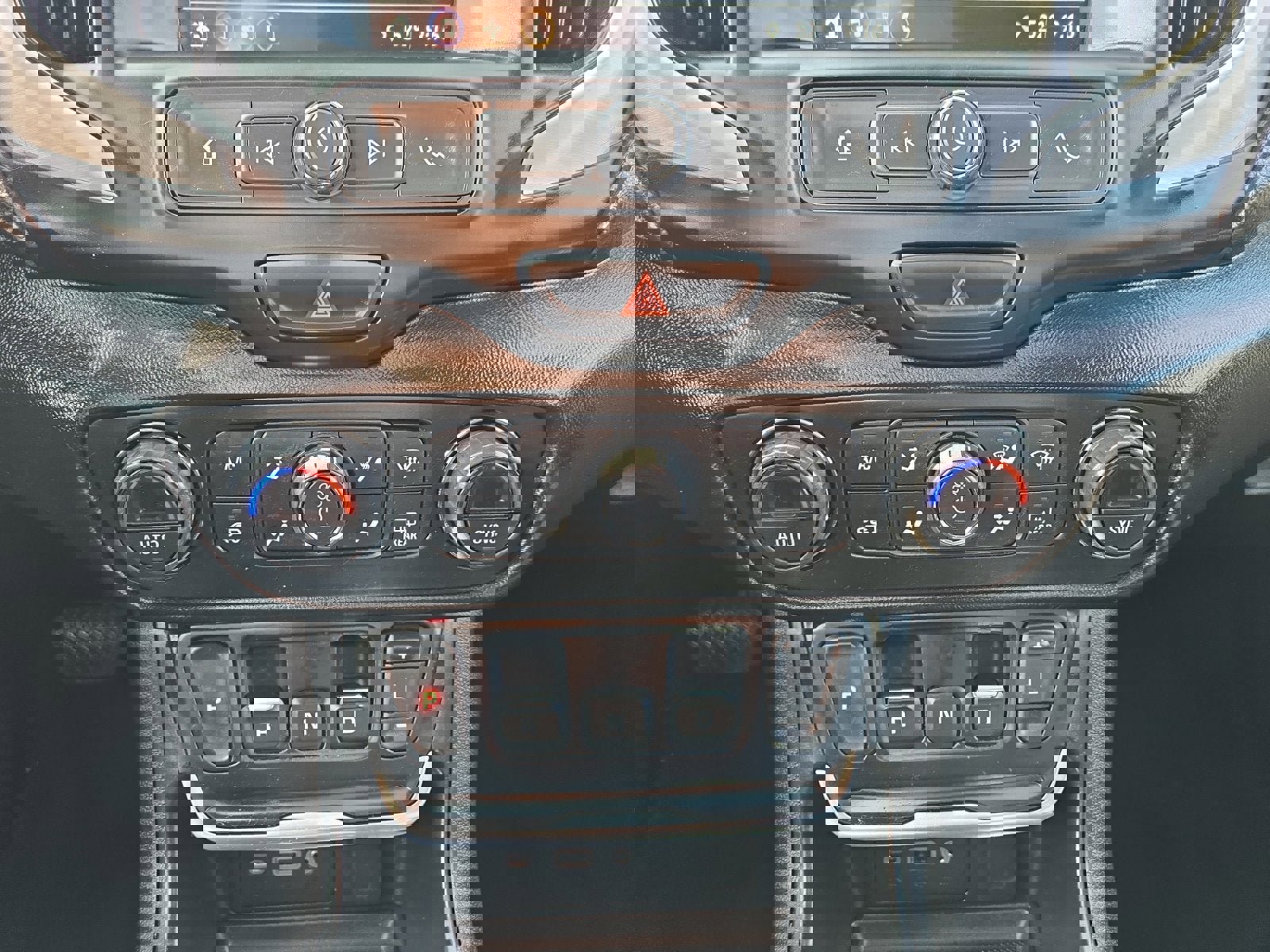 Used 2018 GMC Terrain SLE w/ Driver Convenience Package image 20