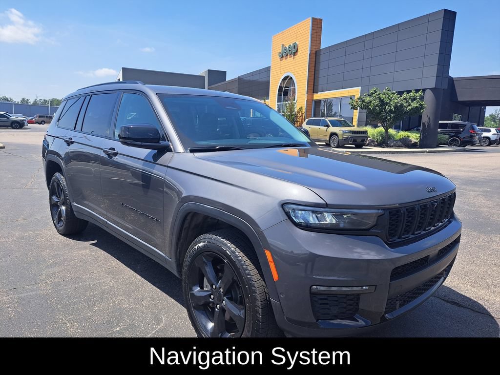 Used 2024 Jeep Grand Cherokee L Limited w/ Luxury Tech Group II AWD/4WD image 3