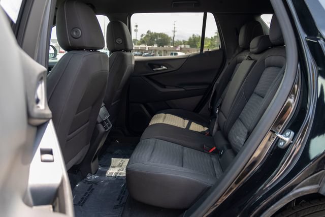 Used 2025 Chevrolet Equinox LT AWD/4WD image 8