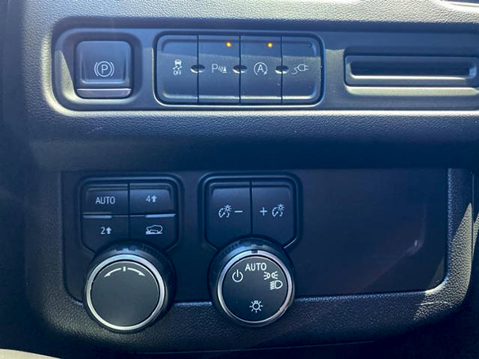 Used 2021 Chevrolet Tahoe LT AWD/4WD image 33
