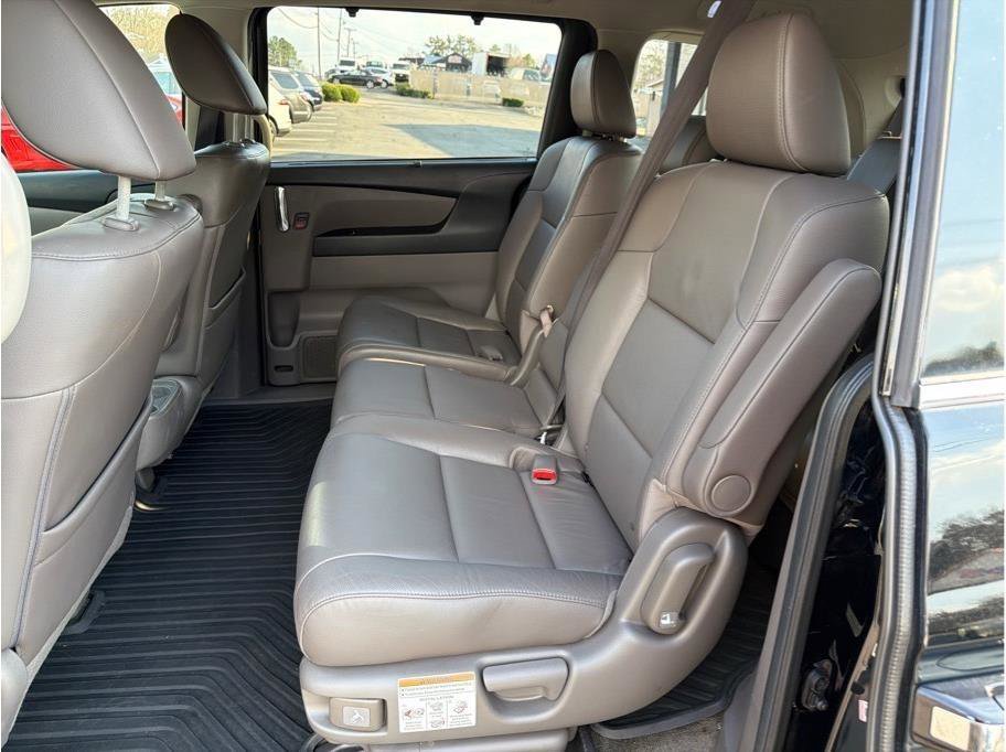 Used 2016 Honda Odyssey Touring image 13