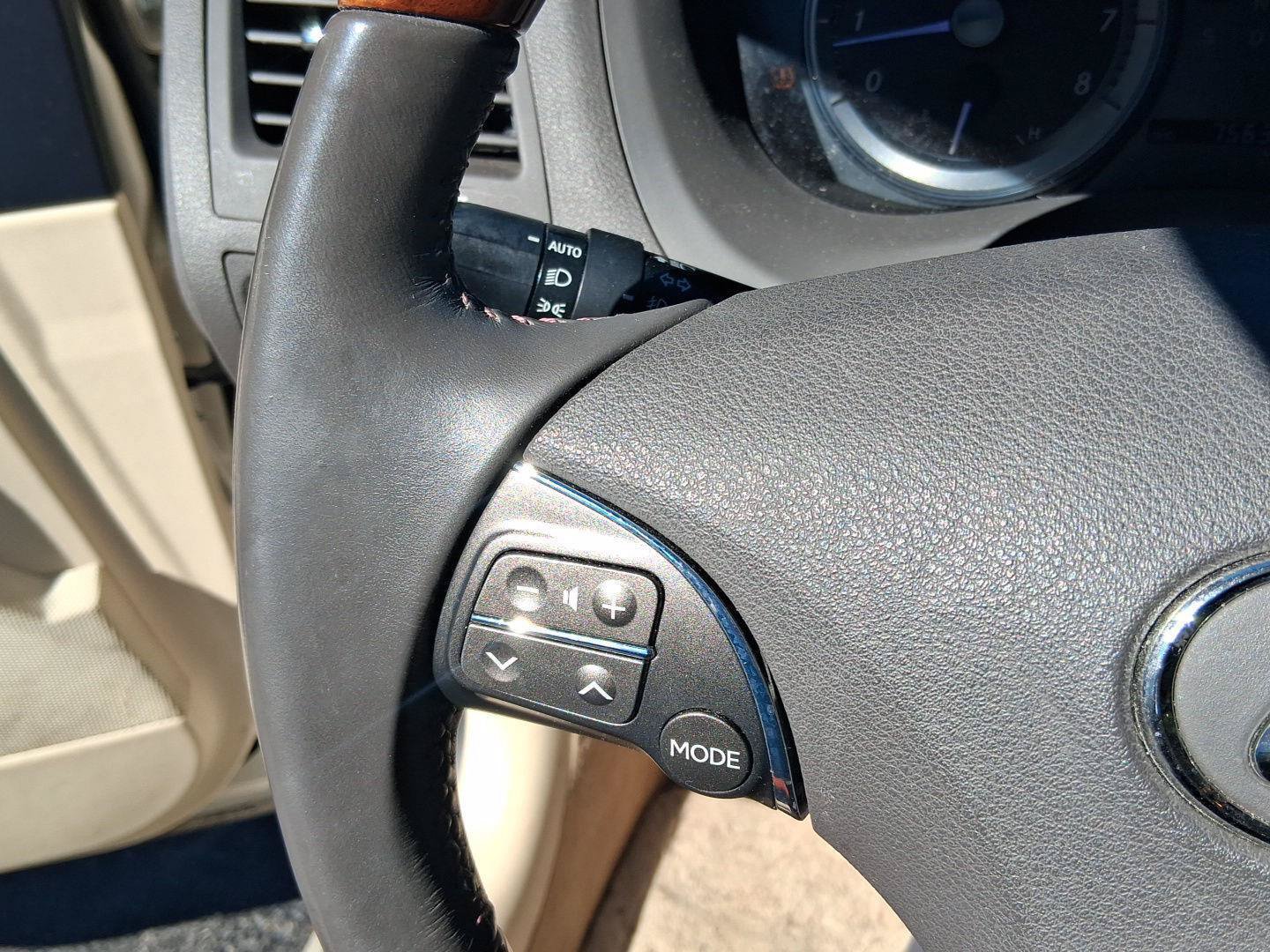 Used 2012 Lexus ES 350 FWD image 19