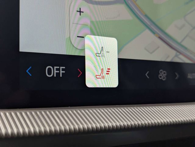 Used 2025 Ford Explorer Active image 22