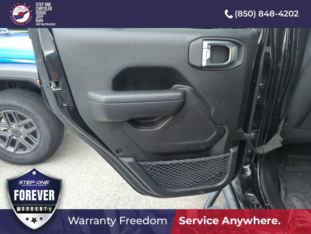 Used 2022 Jeep Wrangler Unlimited Sport AWD/4WD image 26