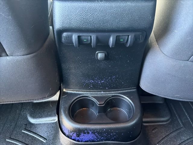 Used 2013 Jeep Wrangler Unlimited Sahara image 14