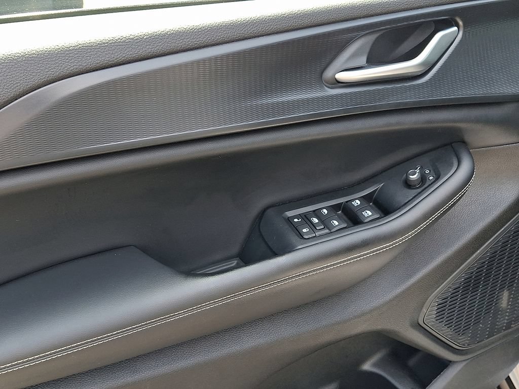 Certified 2023 Jeep Grand Cherokee Altitude AWD/4WD image 12