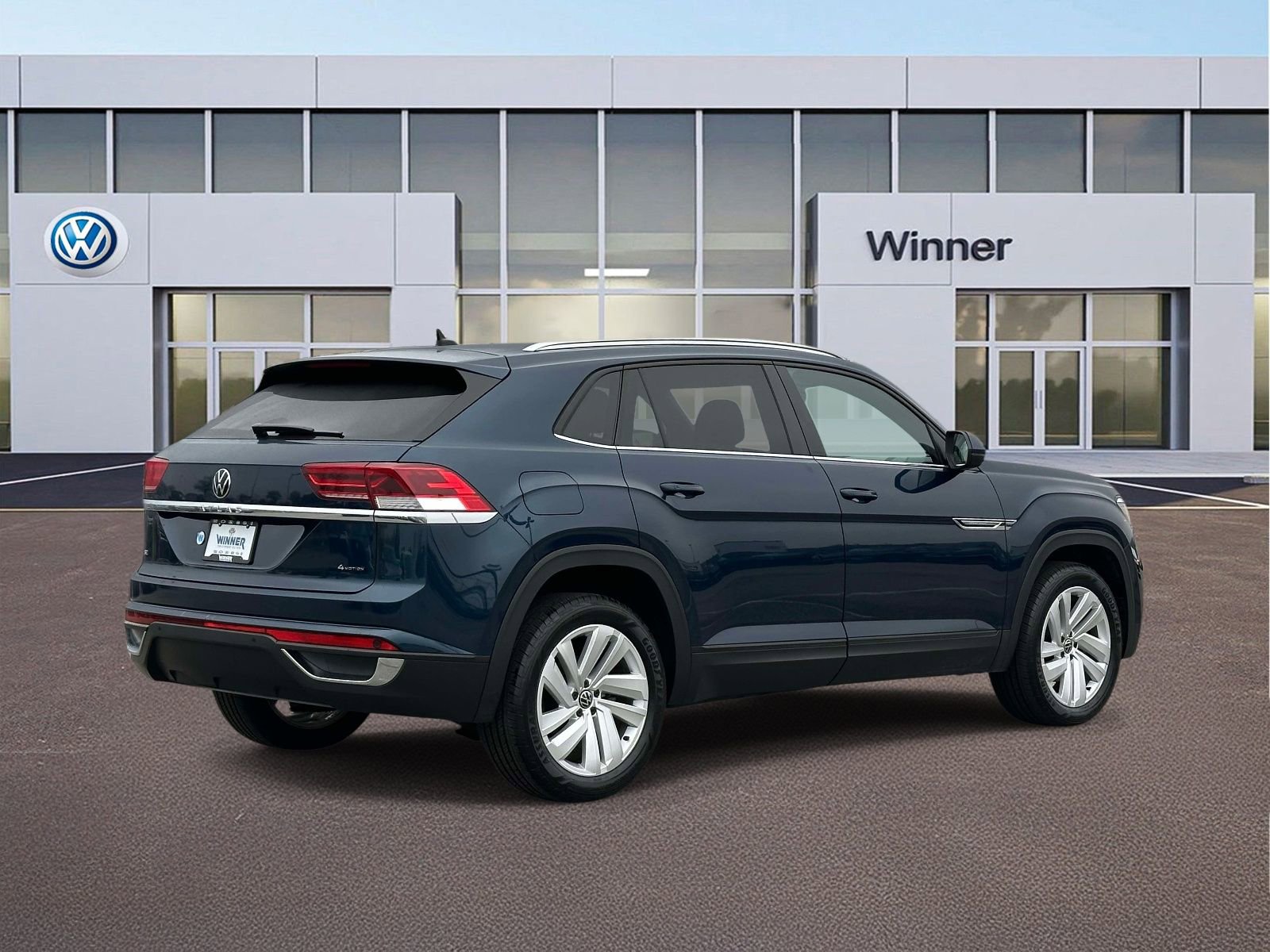 Used 2023 Volkswagen Atlas Cross Sport SE w/ Panoramic Sunroof Package image 5