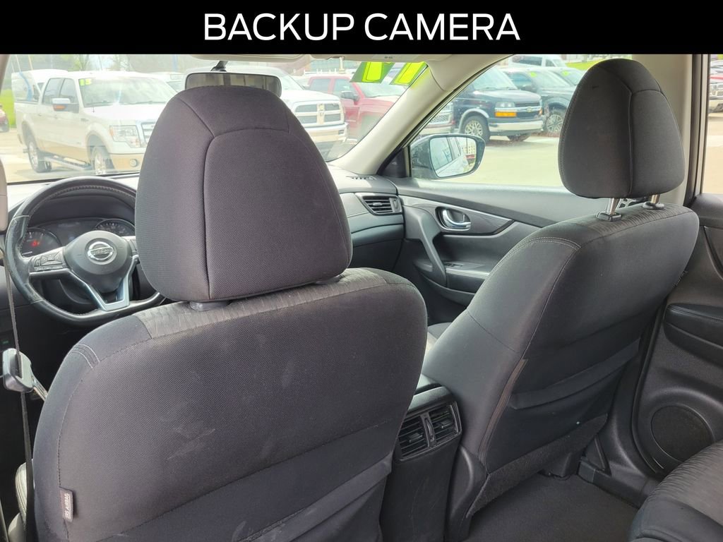 Used 2017 Nissan Rogue SV image 12