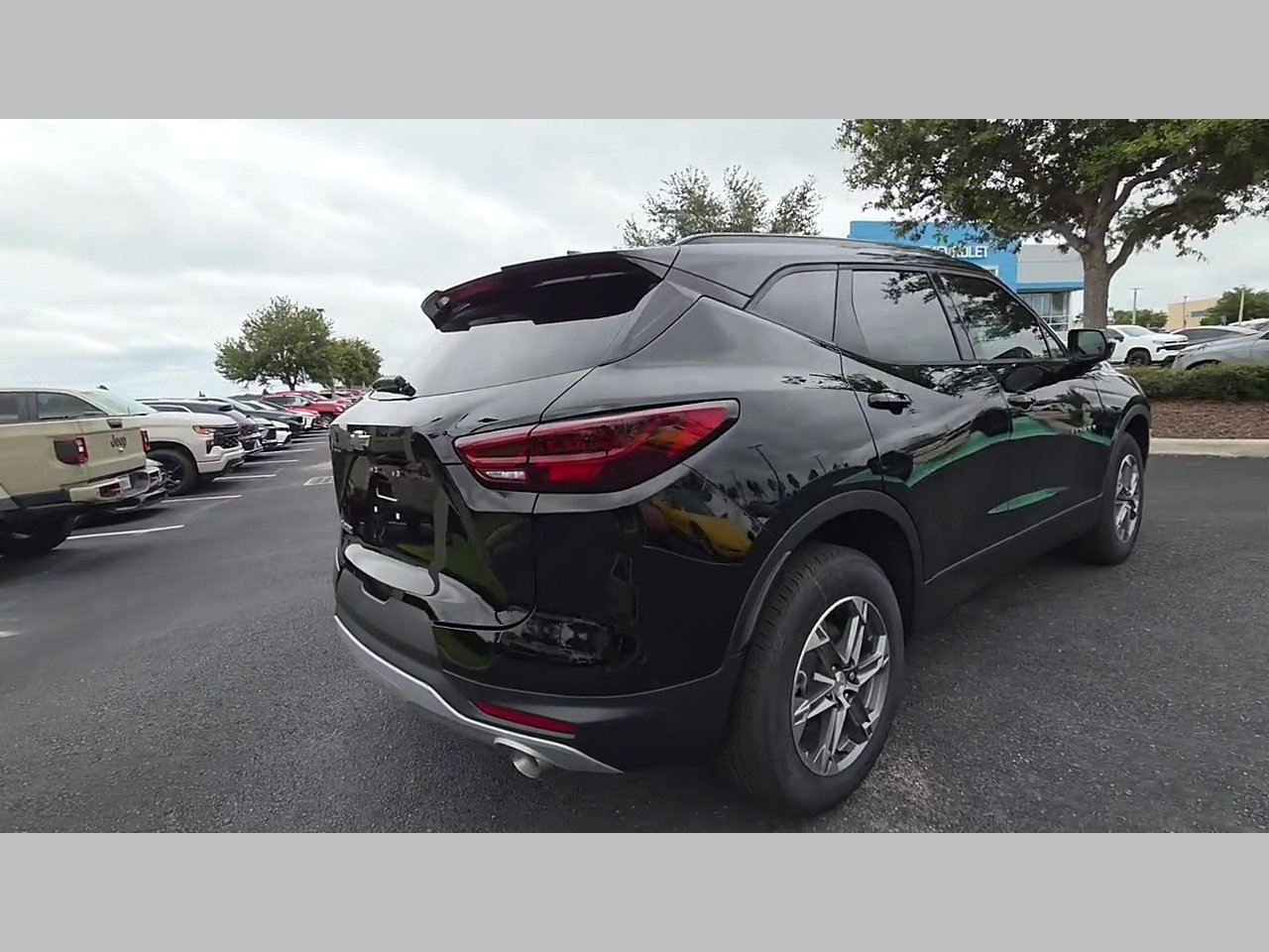 New 2026 Chevrolet Blazer LT w/ Sound & Technology Package FWD image 19
