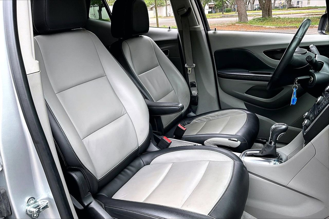 Used 2014 Buick Encore Leather FWD image 30