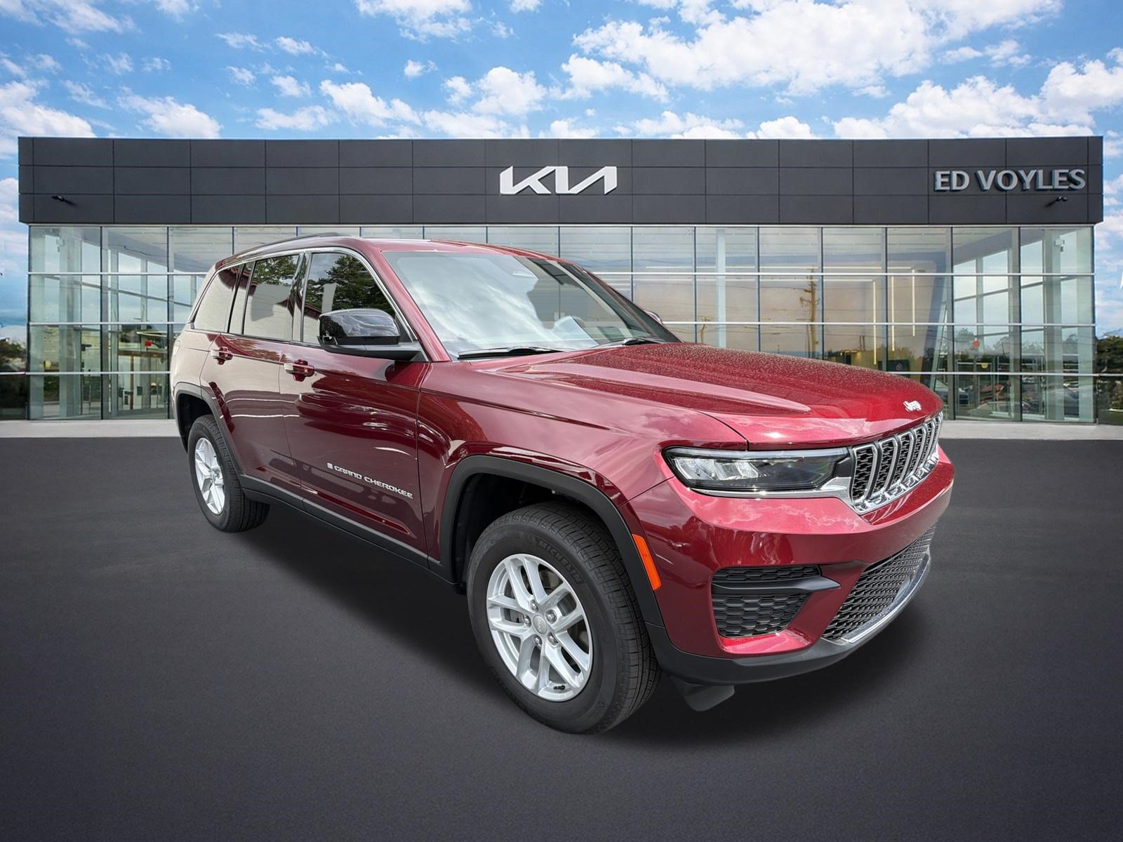 Used 2025 Jeep Grand Cherokee Laredo X