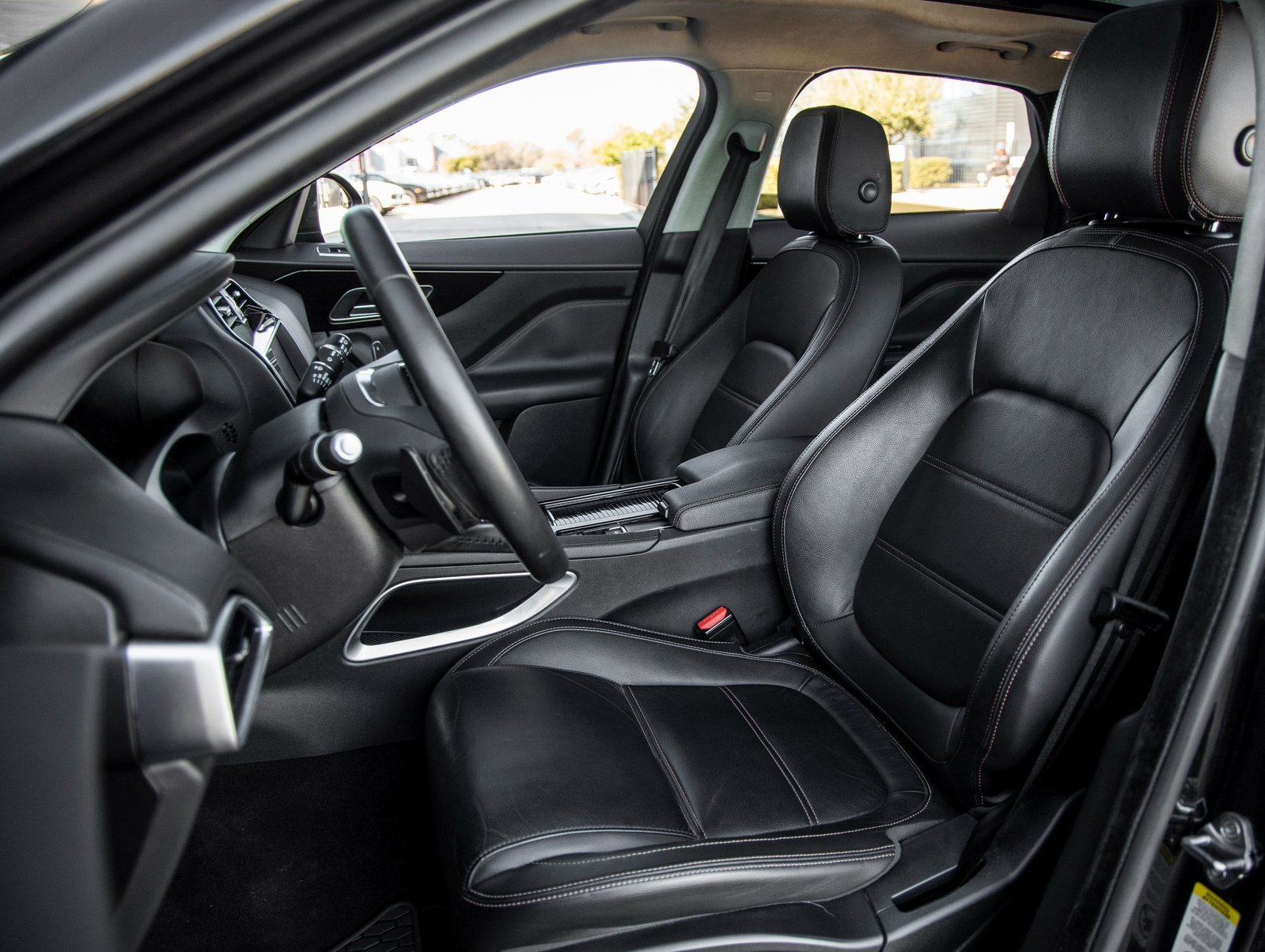 Used 2019 Jaguar F-PACE Prestige image 20