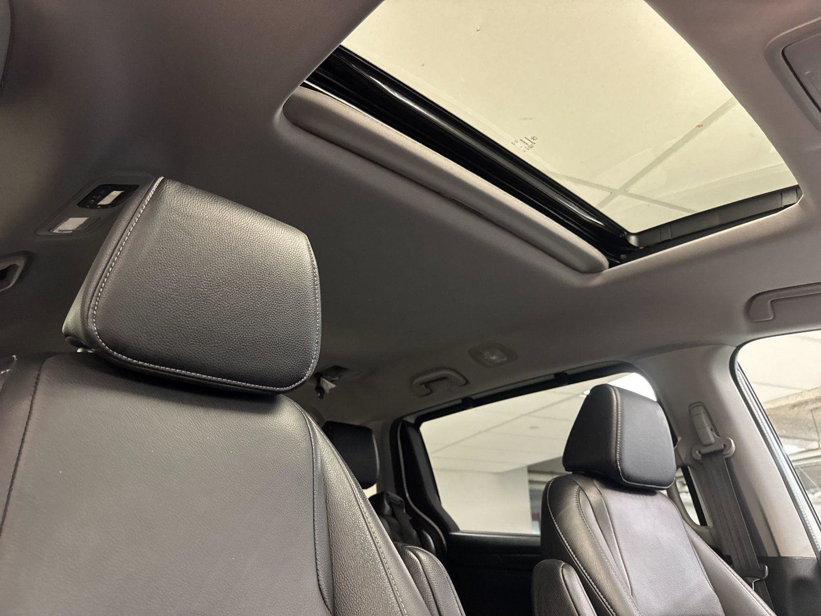 Used 2022 Honda Odyssey EX-L image 17