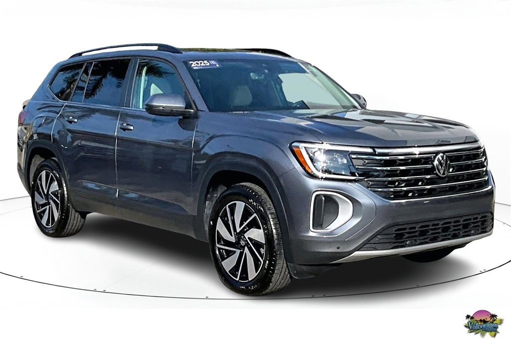 Certified 2025 Volkswagen Atlas SE w/ Panoramic Sunroof Package