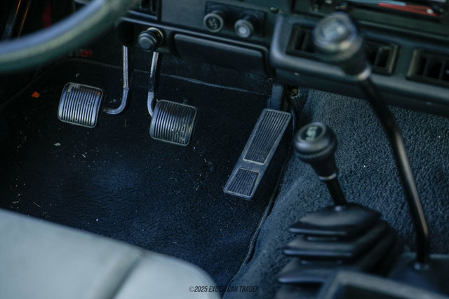 Used 1991 Jeep Wrangler Renegade AWD/4WD image 46