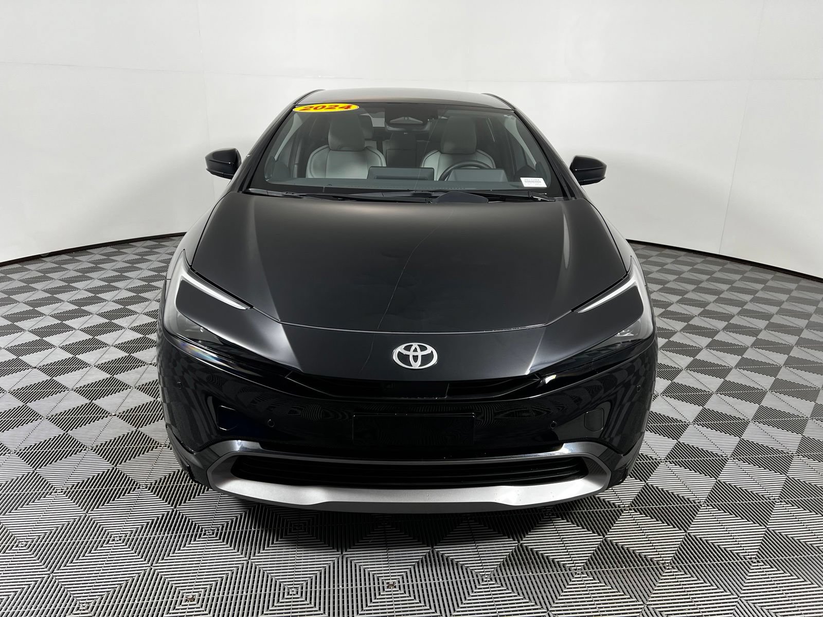 Certified 2024 Toyota Prius Limited w/ Limited Premium Package AWD/4WD image 2
