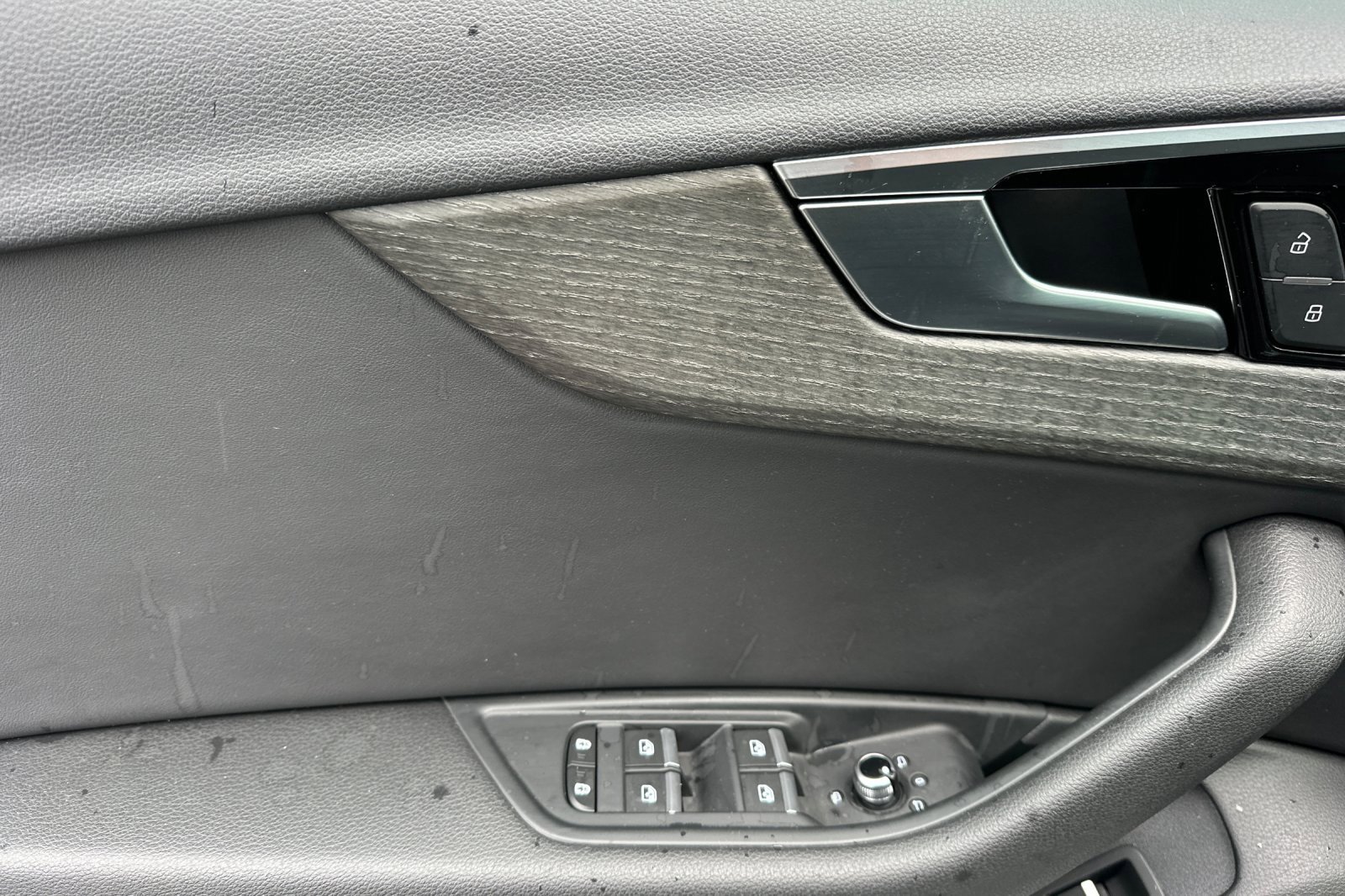 Used 2020 Audi A4 2.0T Premium w/ Convenience Package image 10