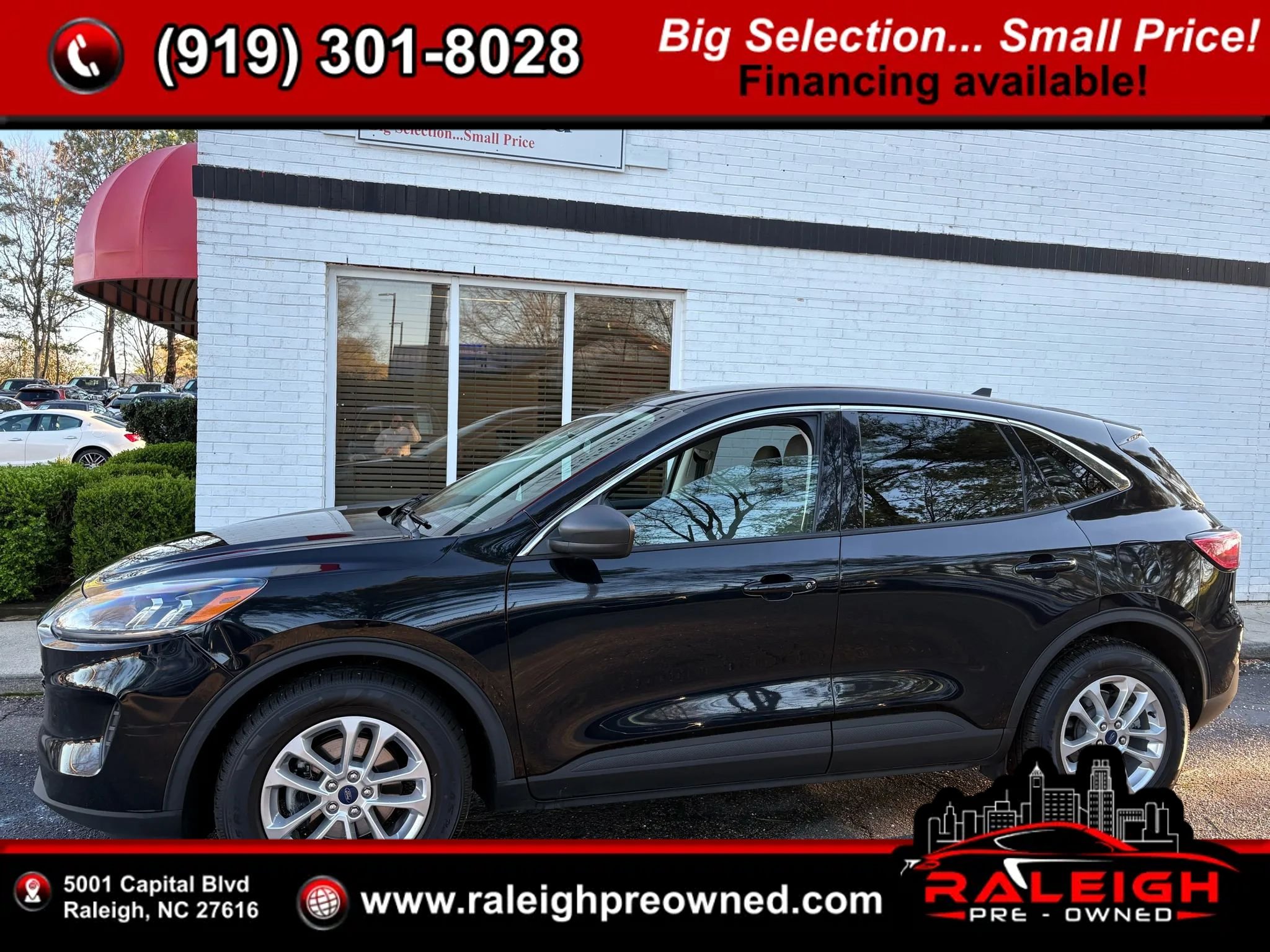 Used 2022 Ford Escape SE FWD image 1