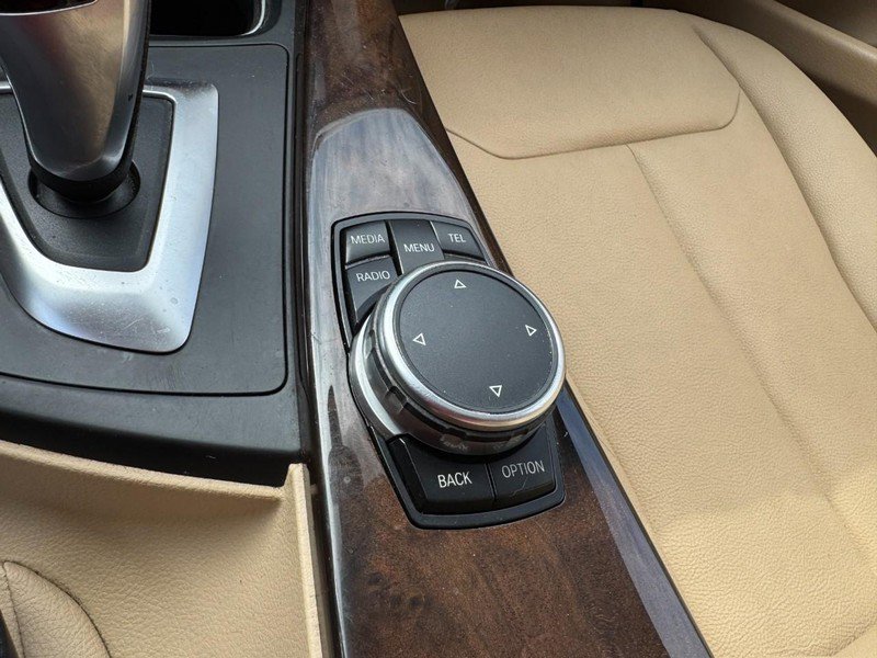 Used 2015 BMW 320i xDrive Sedan image 19