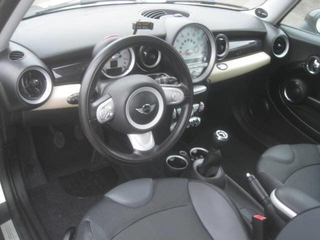 Used 2010 MINI Cooper Clubman Hardtop image 17