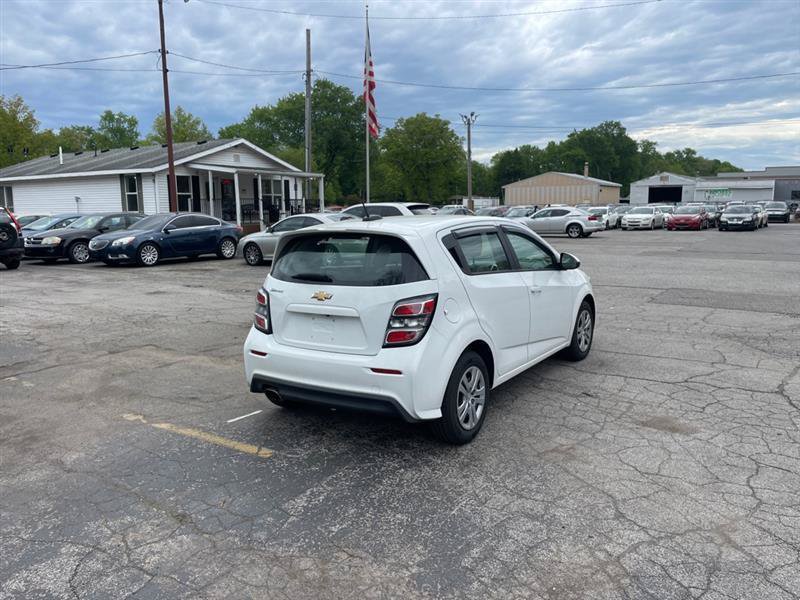 Used 2017 Chevrolet Sonic LT FWD image 5