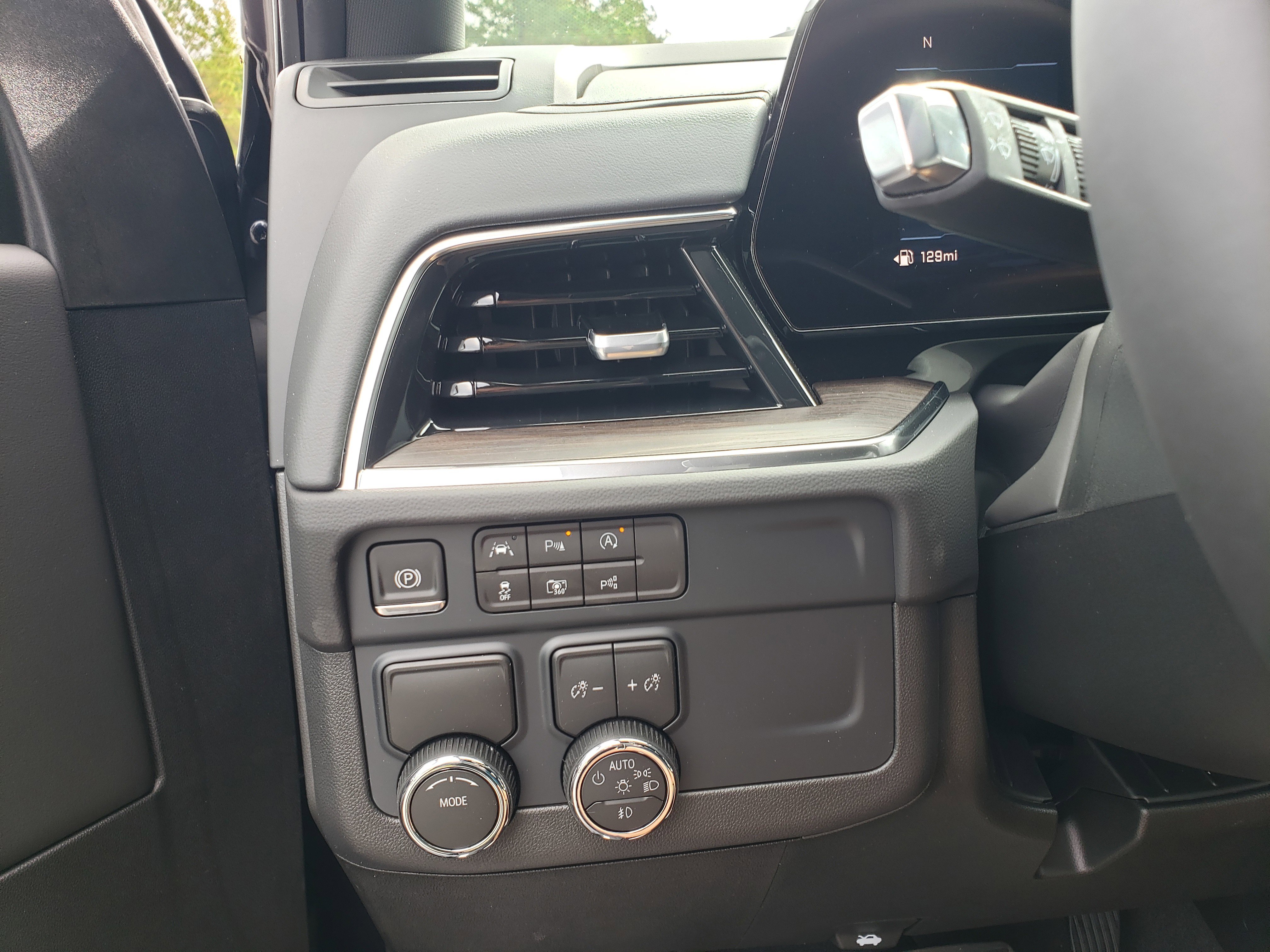 New 2026 Chevrolet Tahoe LT w/ Comfort Package image 15