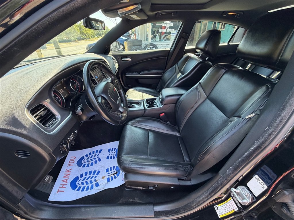 Used 2022 Dodge Charger SXT w/ Leather Interior Group RWD image 12