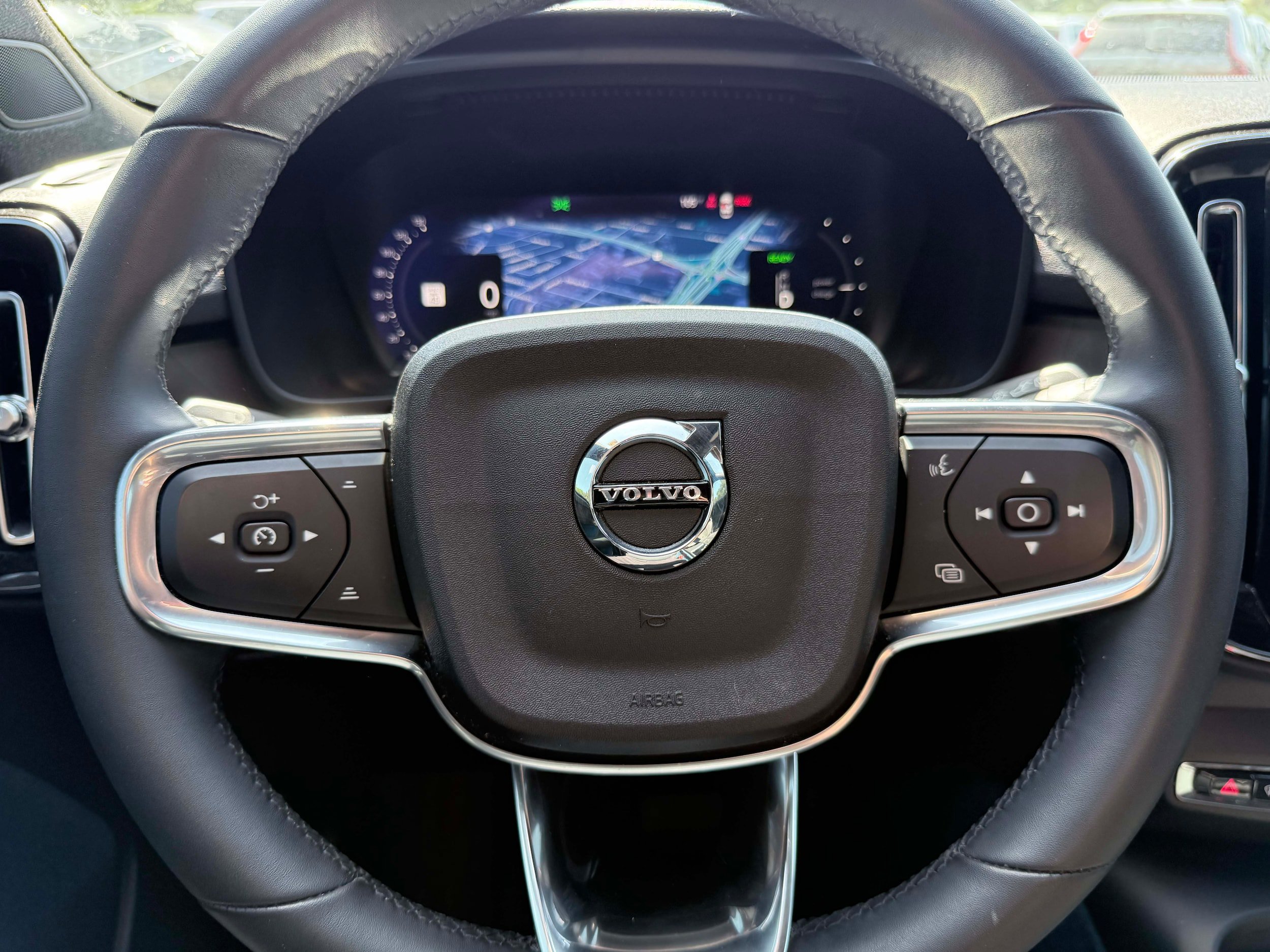Certified 2023 Volvo XC40 Recharge Ultimate AWD/4WD image 17