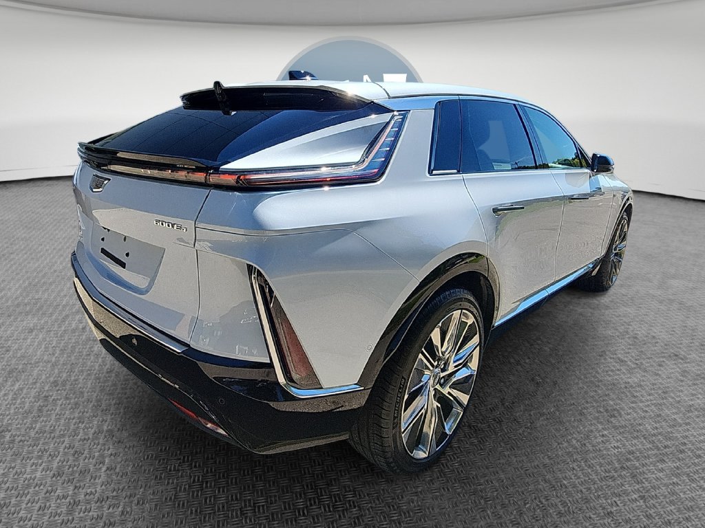 Certified 2026 Cadillac Lyriq Signature Luxury w/ Nappa Leather Package AWD/4WD image 4