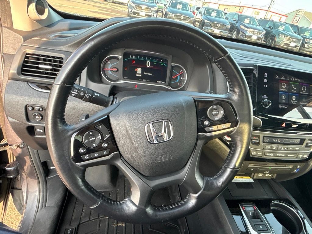 Used 2019 Honda Pilot Elite image 16