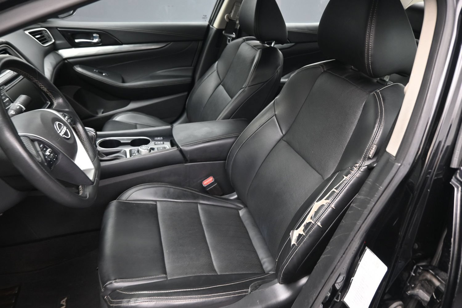 Used 2023 Nissan Maxima SV w/ Floor Mat Group FWD image 19