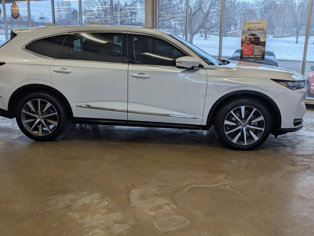 Used 2025 Acura MDX w/ Technology Package image 6