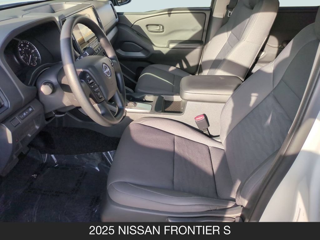 Used 2025 Nissan Frontier S RWD image 14