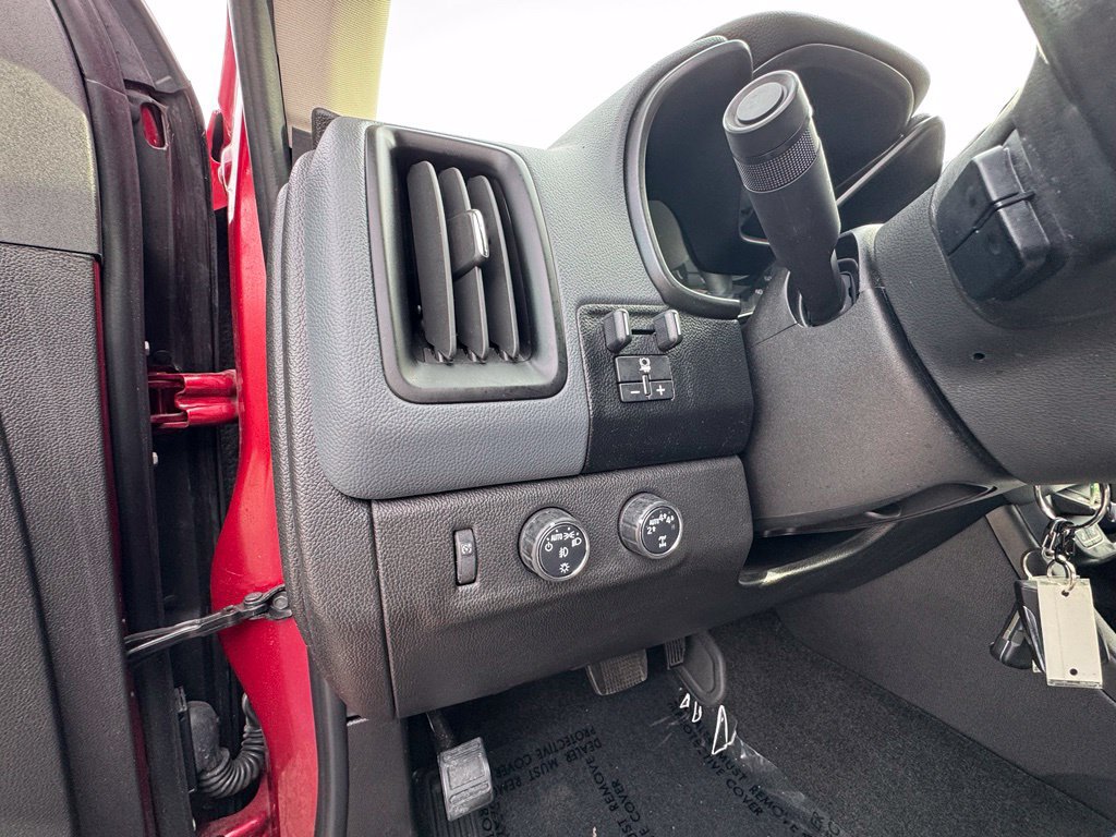 Used 2018 Chevrolet Colorado Z71 AWD/4WD image 21