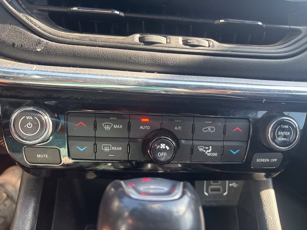 Used 2022 Jeep Compass Limited AWD/4WD image 10
