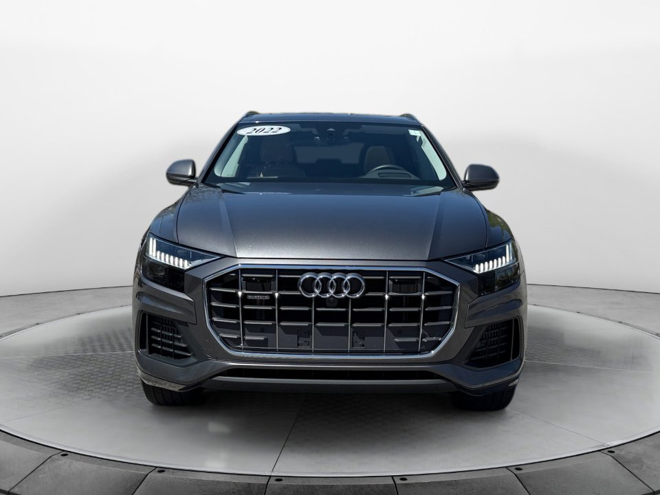 Used 2022 Audi Q8 Prestige image 2