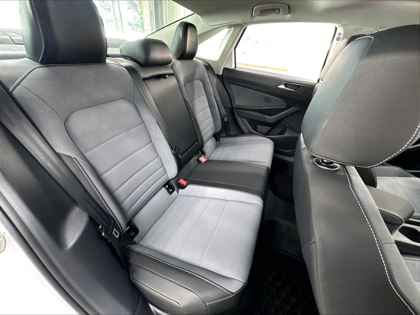 New 2027 Volkswagen Jetta SE FWD image 10