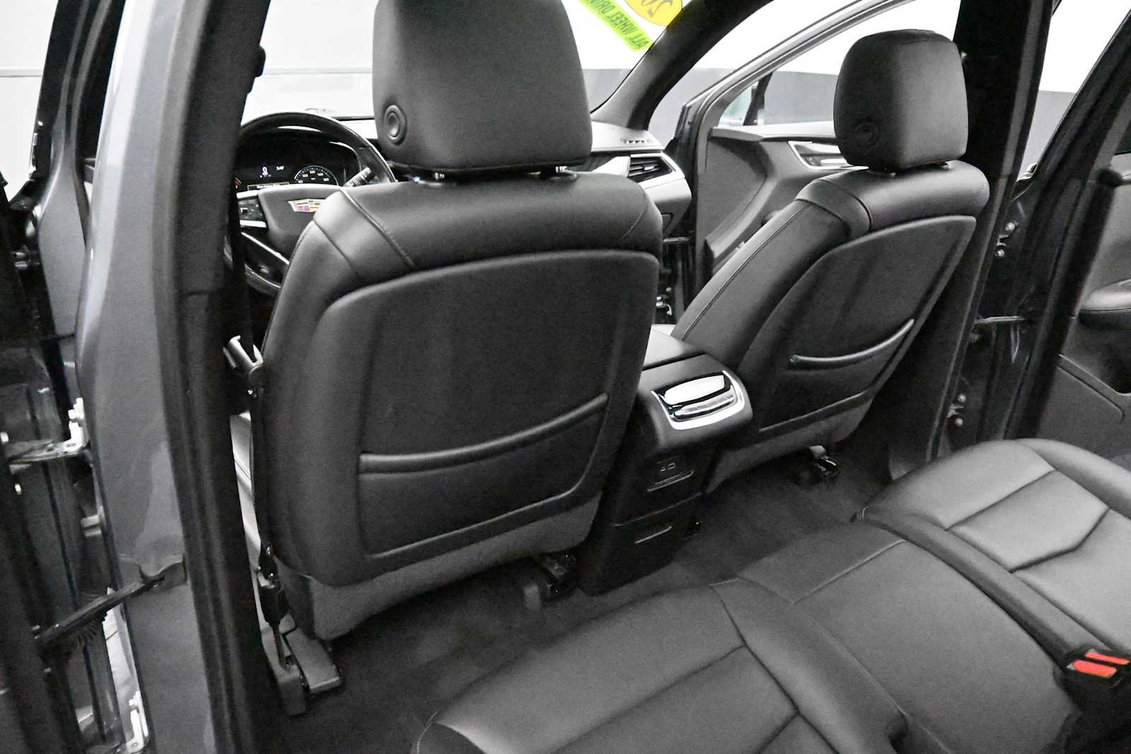 Used 2022 Cadillac XT6 Premium Luxury AWD/4WD image 28