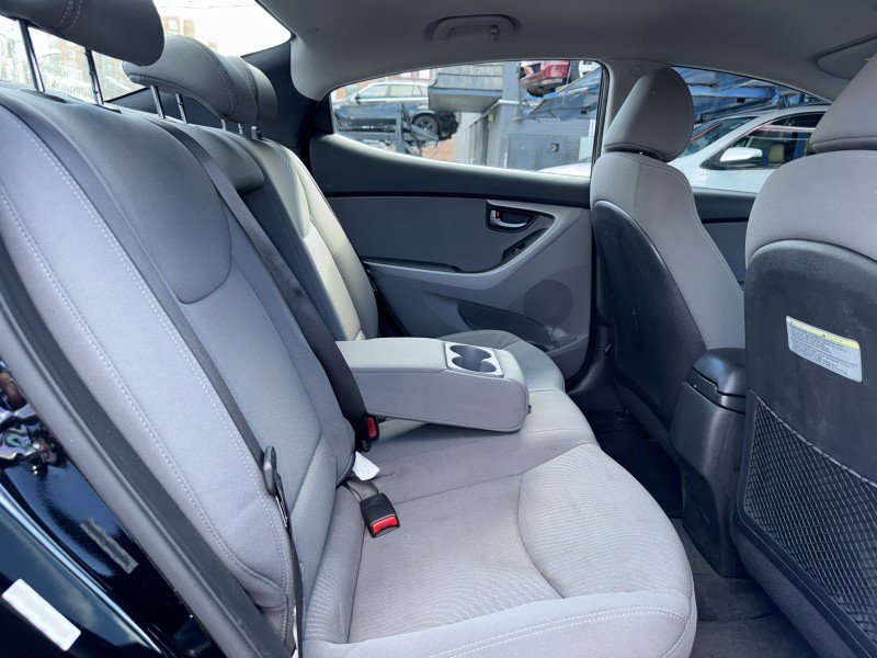 Used 2015 Hyundai Elantra SE w/ Option Group 02 image 26