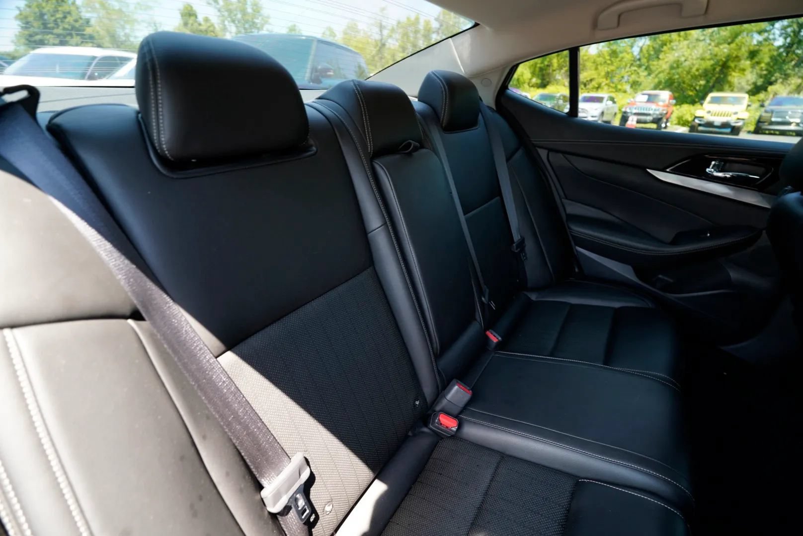 Used 2022 Nissan Maxima SV w/ Floor Mat Group FWD image 39
