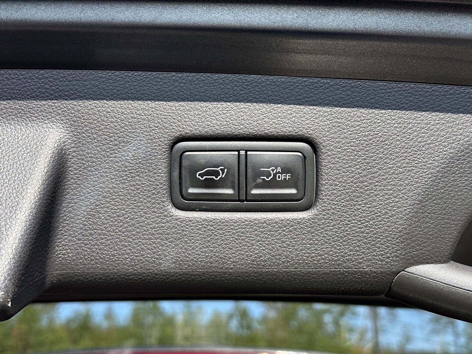 Used 2024 Kia Carnival SX Prestige image 14