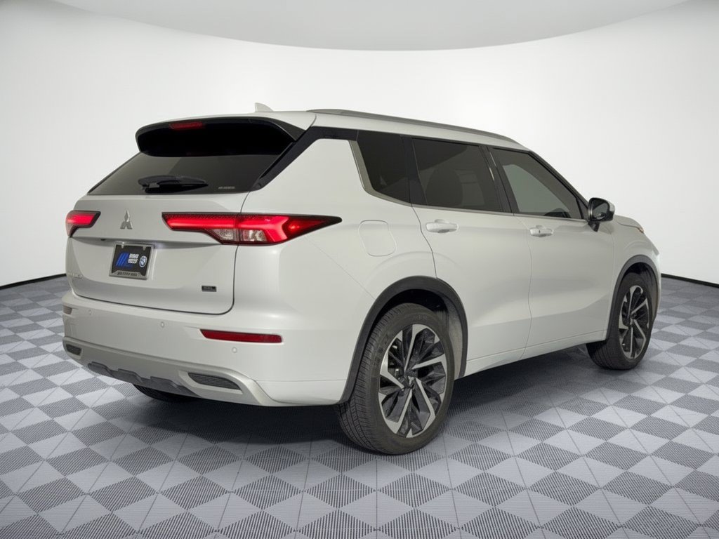 Used 2022 Mitsubishi Outlander SEL AWD/4WD image 9