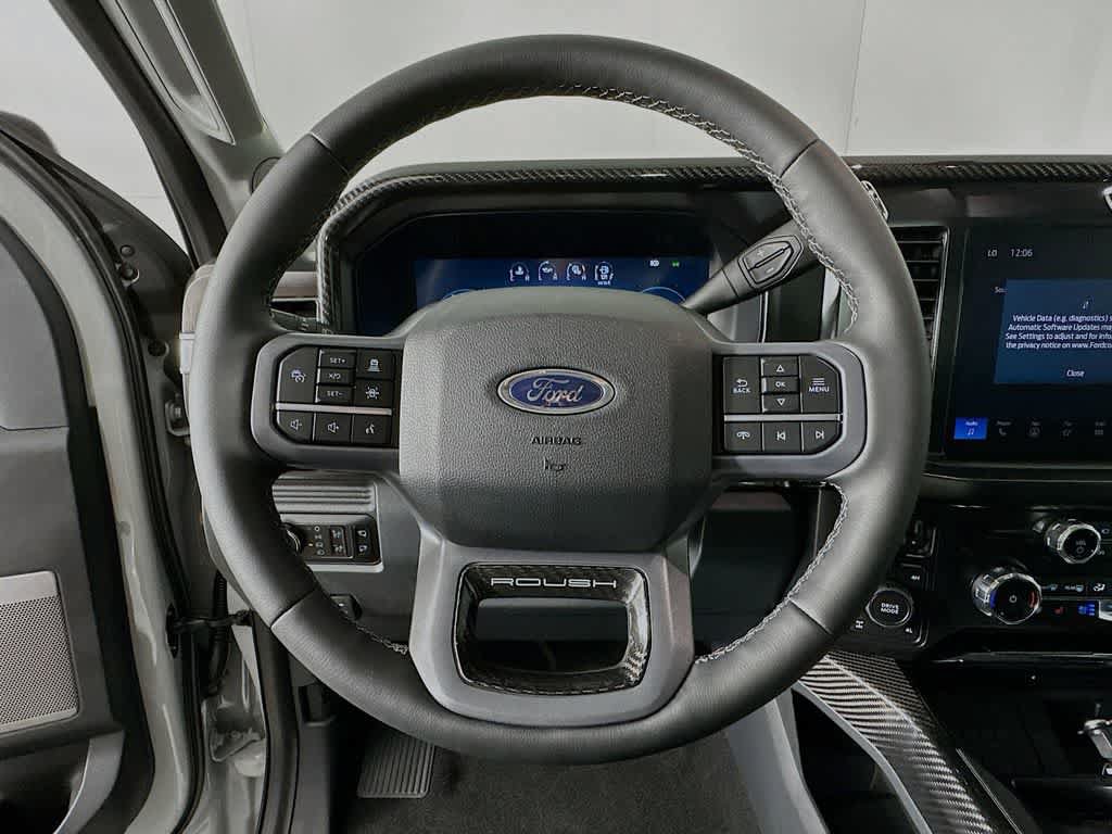 New 2026 Ford F250 Lariat w/ Black Appearance Package AWD/4WD image 16