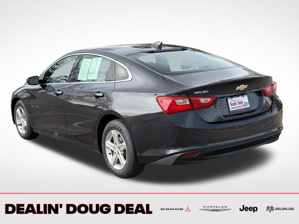 Used 2023 Chevrolet Malibu LT FWD image 3