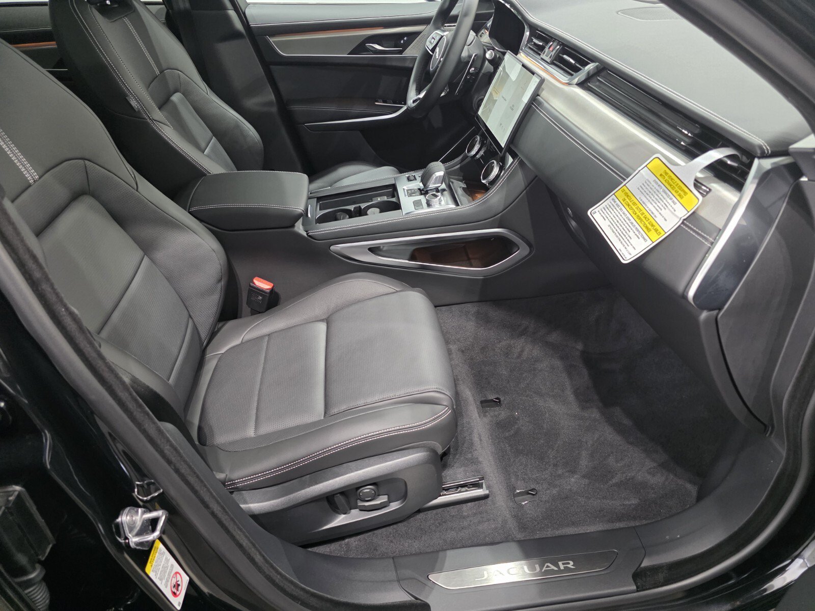 New 2026 Jaguar F-PACE R-Dynamic S AWD/4WD image 21