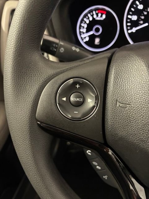 Used 2017 Honda HR-V LX image 16